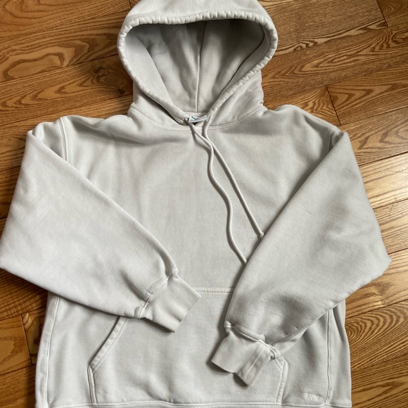 Aritzia Tops - Aritzia sweat fleece cozy sweater and pants combo